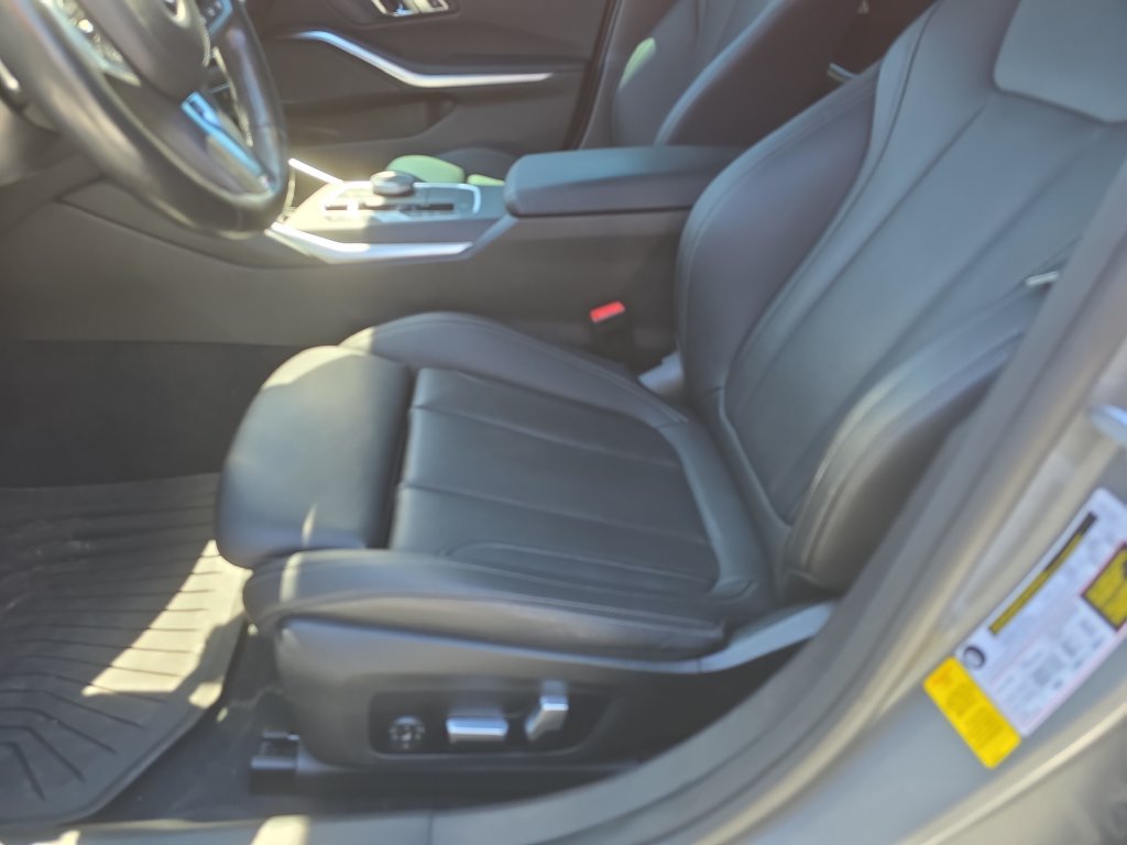 Certified 2023 BMW 330i Sedan w/ M Sport Package RWD image 19