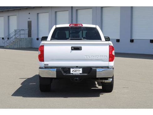 Used 2018 Toyota Tundra SR5 w/ SR5 Upgrade Package RWD image 3
