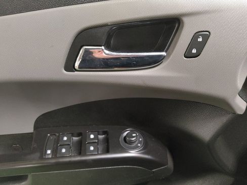 Used 2018 Chevrolet Sonic LT image 27