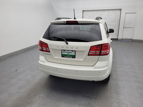 Used 2020 Dodge Journey SE w/ SE Popular Equipment Group FWD image 7