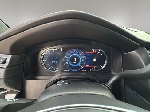 Used 2016 Cadillac Escalade Platinum RWD image 22