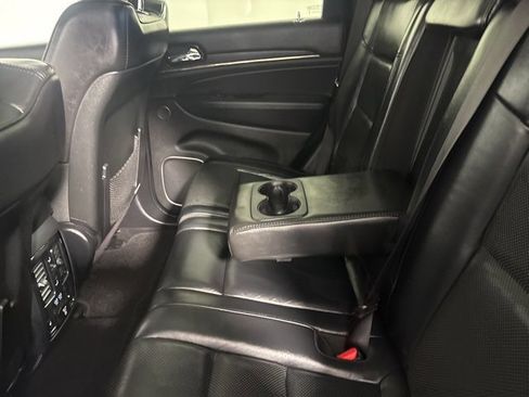 Certified 2019 Jeep Grand Cherokee High Altitude image 28