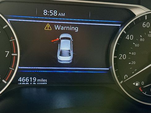 Used 2024 Nissan Altima 2.5 SR FWD image 18