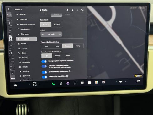 Used 2021 Tesla Model S Plaid image 29