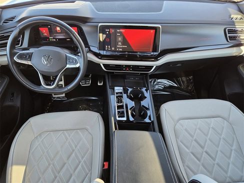 Used 2024 Volkswagen Atlas Cross Sport SEL Premium R-Line image 25