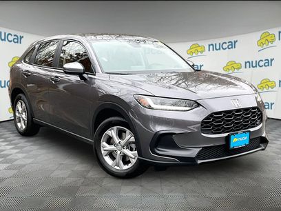 Used 2025 Honda HR-V LX