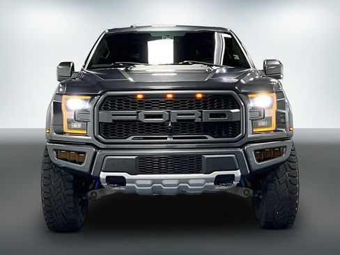 Used 2018 Ford F150 Raptor w/ Equipment Group 802A Luxury AWD/4WD image 2