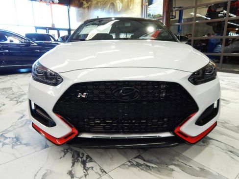 Used 2020 Hyundai Veloster N image 2