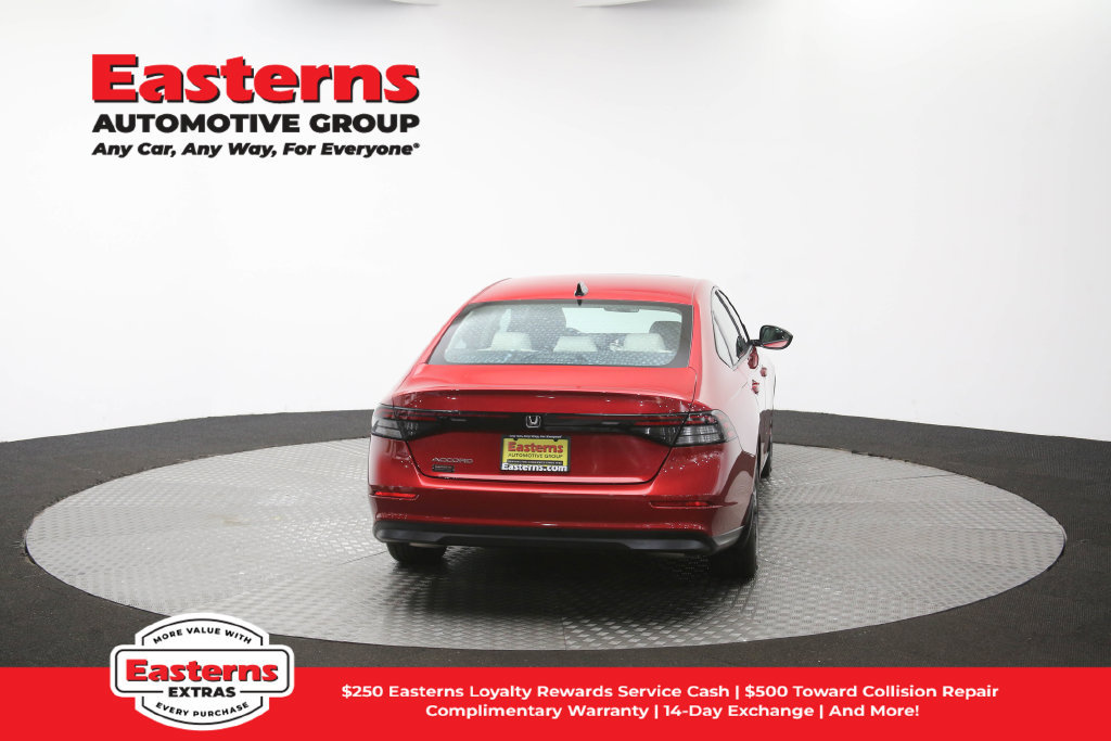 Used 2025 Honda Accord SE image 38