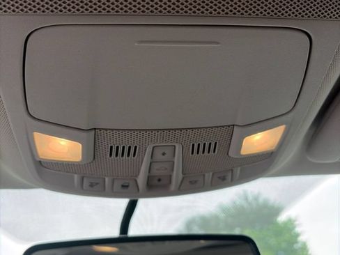 Used 2015 Ford Fusion SE w/ Equipment Group 202A FWD image 23