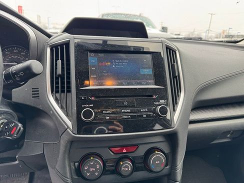 Used 2019 Subaru Crosstrek 2.0i Premium w/ Eyesight System image 10