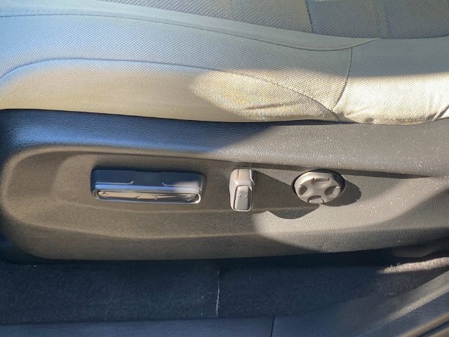 Used 2018 Honda CR-V EX image 15