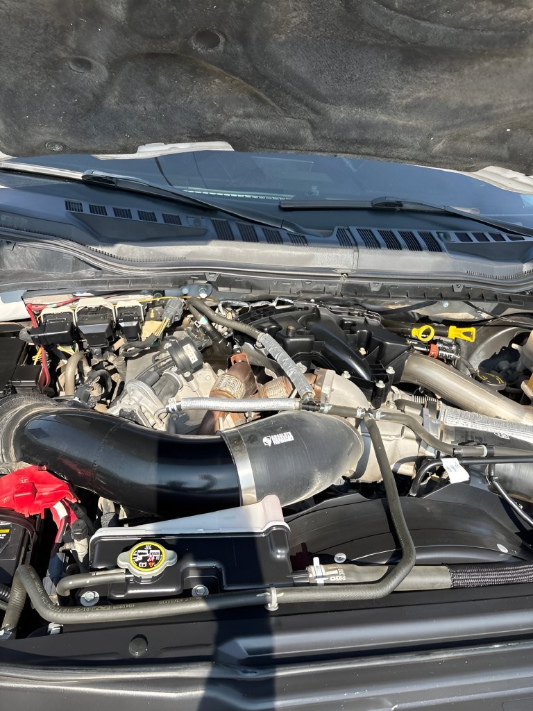 Used 2018 Ford F250 Lariat w/ Lariat Ultimate Package AWD/4WD image 11