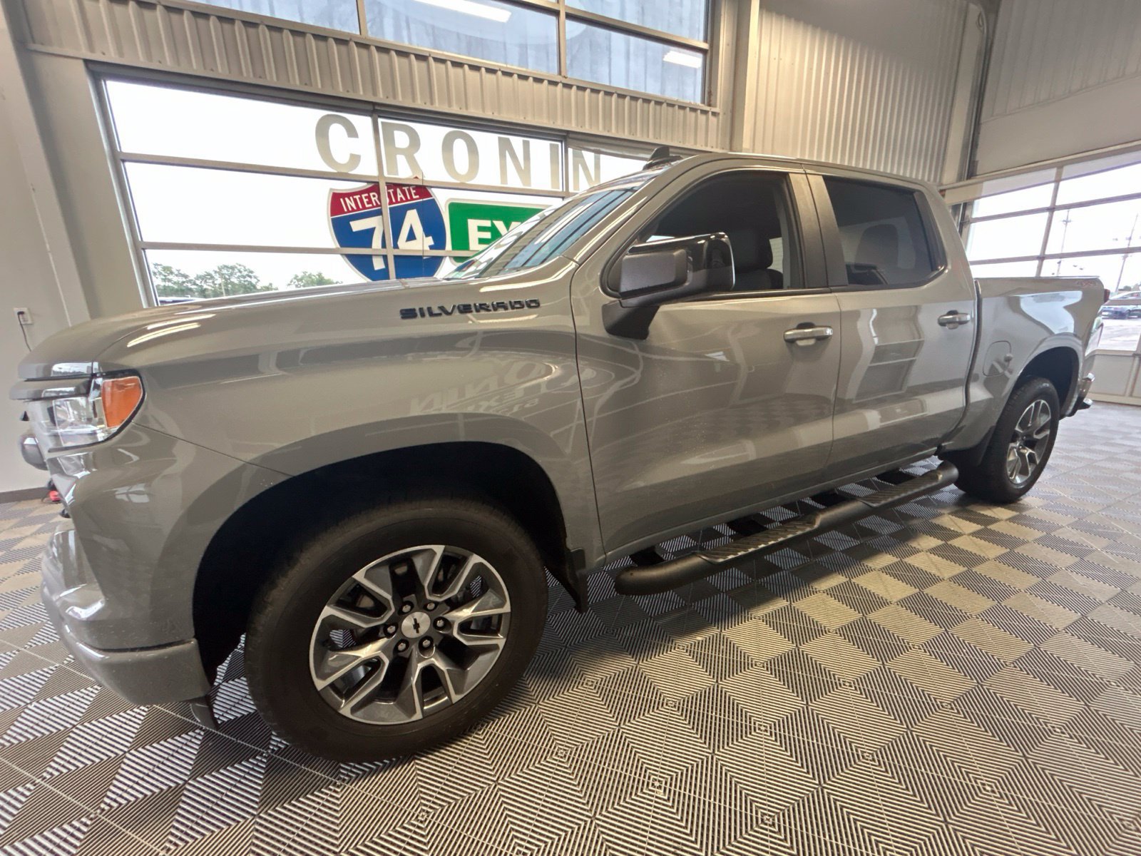 Used 2024 Chevrolet Silverado 1500 RST w/ Protection Package AWD/4WD image 3