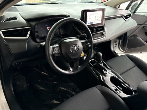 Used 2023 Toyota Corolla LE image 9