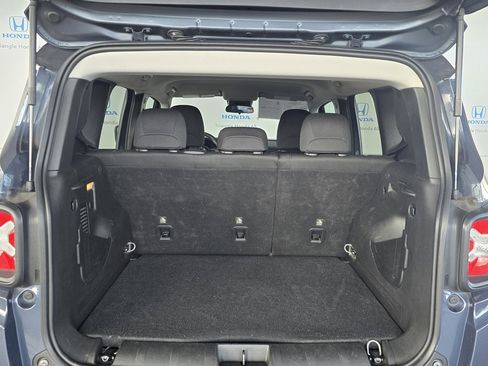 Used 2022 Jeep Renegade Sport w/ Sport Appearance Group image 44