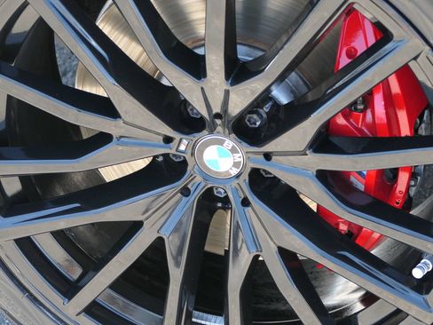 Used 2025 BMW X5 M60i w/ Parking Assistance Package AWD/4WD image 9