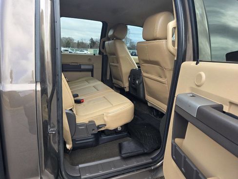 Used 2016 Ford F250 Lariat w/ Chrome Package image 12