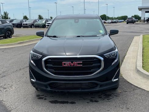 Used 2021 GMC Terrain SLE FWD image 2