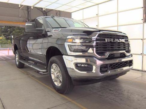 Used 2025 RAM 2500 Big Horn AWD/4WD image 6