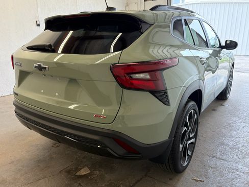 Used 2024 Chevrolet Trax RS FWD image 5