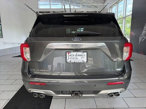 Used 2020 Ford Explorer Platinum w/ Premium Technology Package AWD/4WD image 4