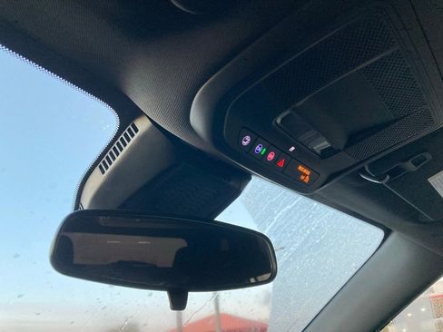 Used 2025 Chevrolet Equinox LT image 25