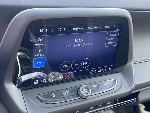 Used 2023 Chevrolet Camaro LT w/ Technology Package image 9