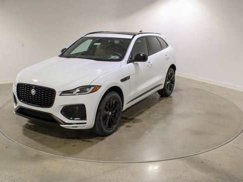 New 2026 Jaguar F-PACE R-Dynamic S image 1
