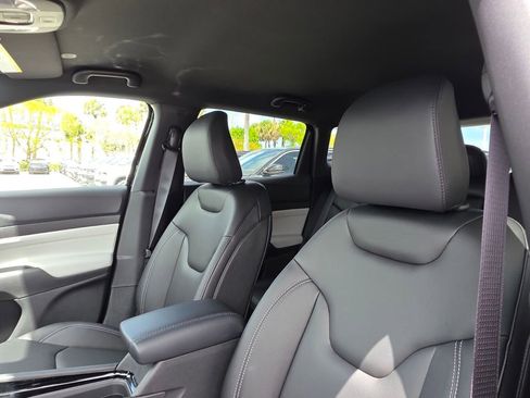 New 2026 Jeep Compass Limited image 11