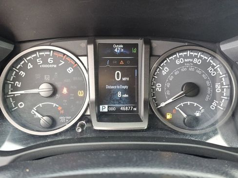 Certified 2023 Toyota Tacoma TRD Off-Road image 33