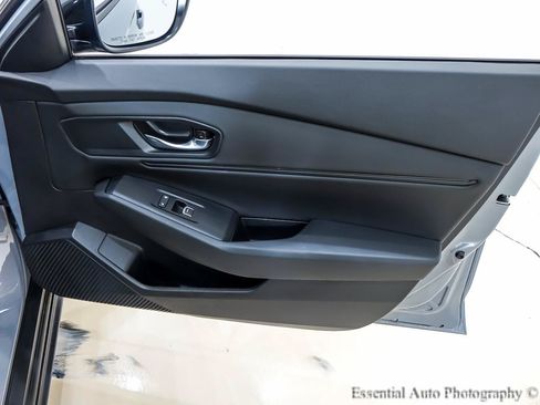 Used 2025 Honda Accord SE image 30