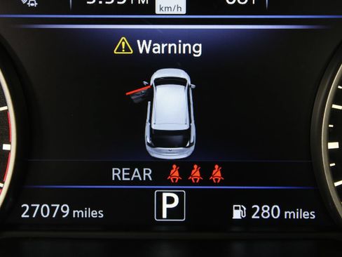 Used 2023 Nissan Murano SV AWD/4WD image 17