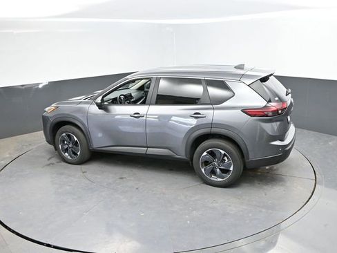 Used 2025 Nissan Rogue SV AWD/4WD image 34