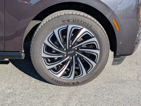 Certified 2025 Lincoln Navigator L Black Label image 13