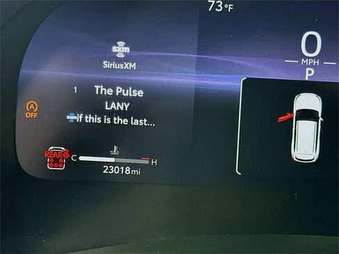 Used 2023 Toyota Highlander L image 10