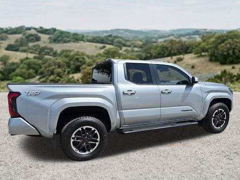 Used 2024 Toyota Tacoma TRD Sport RWD image 11