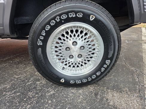 Used 1996 Jeep Cherokee 4WD 4-Door image 22