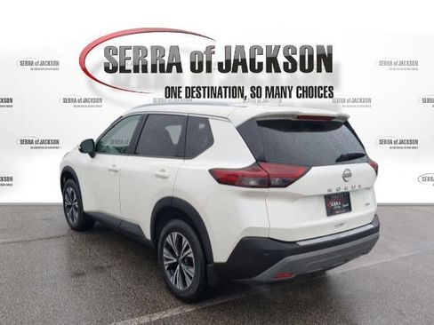 Used 2023 Nissan Rogue SV w/ SV Premium B Package FWD image 7