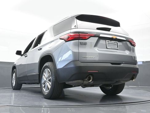 Used 2023 Chevrolet Traverse LT FWD image 54