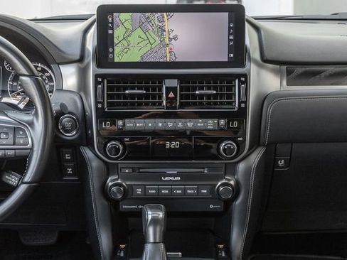 Used 2023 Lexus GX 460 w/ Black Line Special Edition AWD/4WD image 8