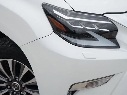 Used 2021 Lexus GX 460 Luxury w/ Off Road Package AWD/4WD image 3