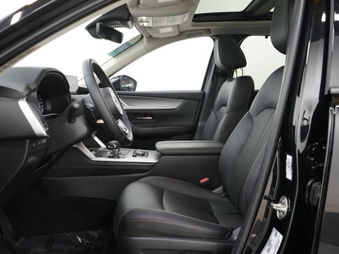 Certified 2024 MAZDA CX-90 Plug-In Hybrid w/ Premium Pkg AWD/4WD image 25