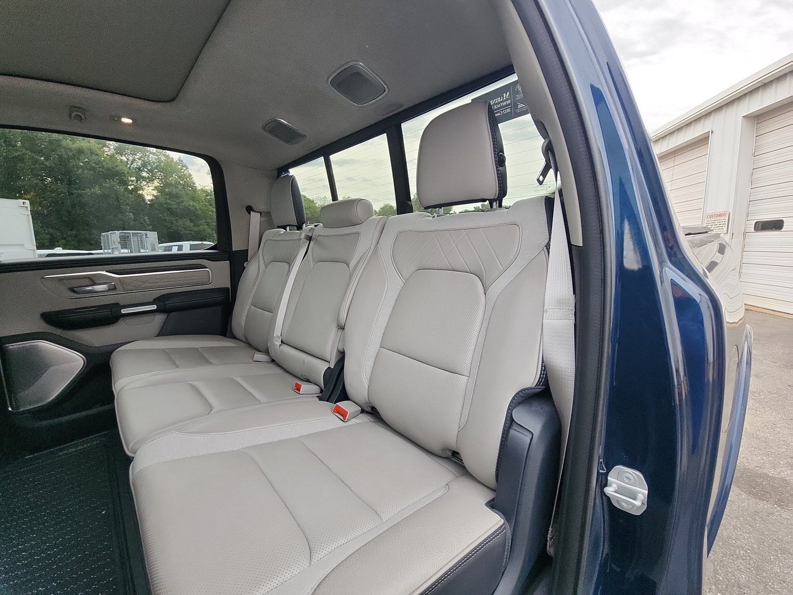 Used 2022 RAM 1500 Limited AWD/4WD image 20