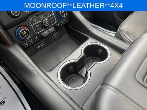 Used 2022 Chevrolet Suburban High Country AWD/4WD image 27