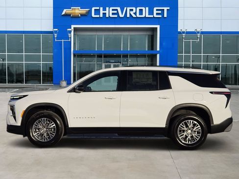 New 2027 Chevrolet Traverse LT FWD image 3