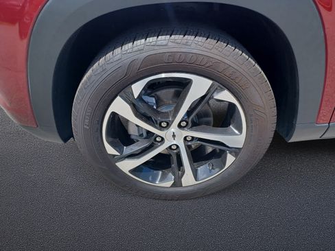Used 2024 Chevrolet Trax RS w/ Driver Confidence Package FWD image 21