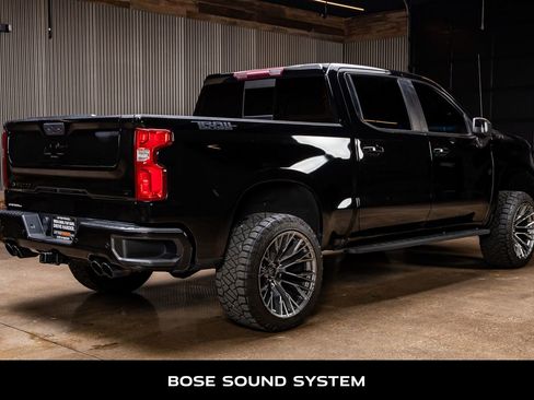 Used 2021 Chevrolet Silverado 1500 LT Trail Boss w/ Convenience Package II image 9