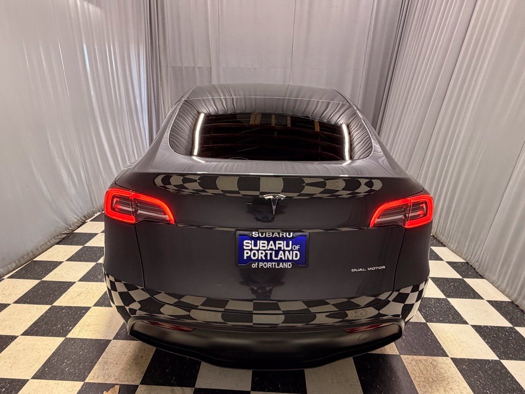 Used 2024 Tesla Model Y Long Range AWD/4WD image 5