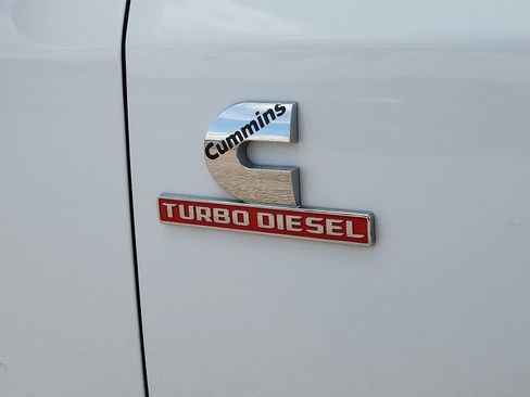 Used 2024 RAM 2500 Laramie w/ Safety Group AWD/4WD image 8